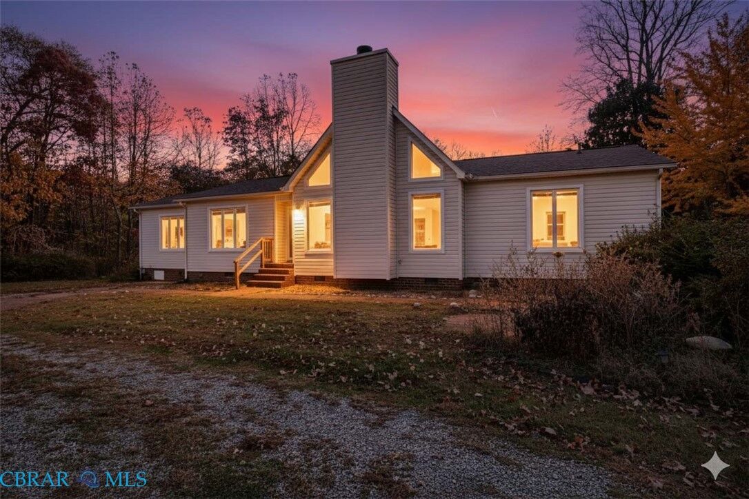 Property Photo:  6556 Joyners Lane  VA 23061 