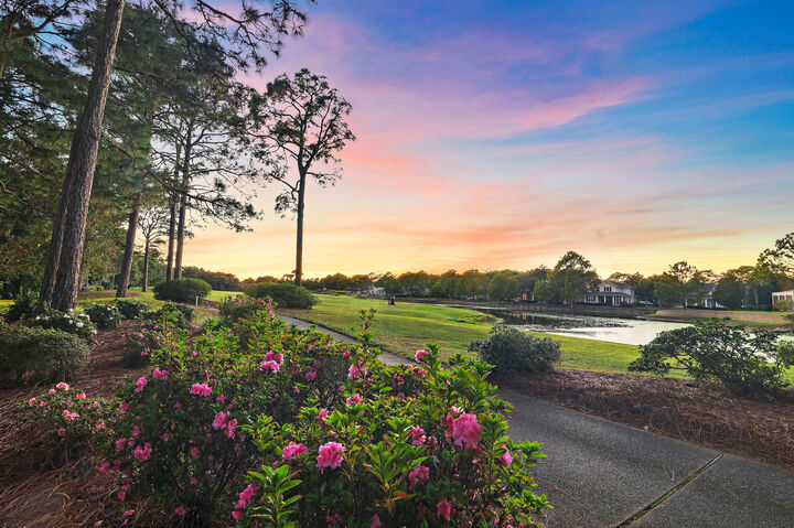 Property Photo: 1462 E Baytowne Avenue FL 32550