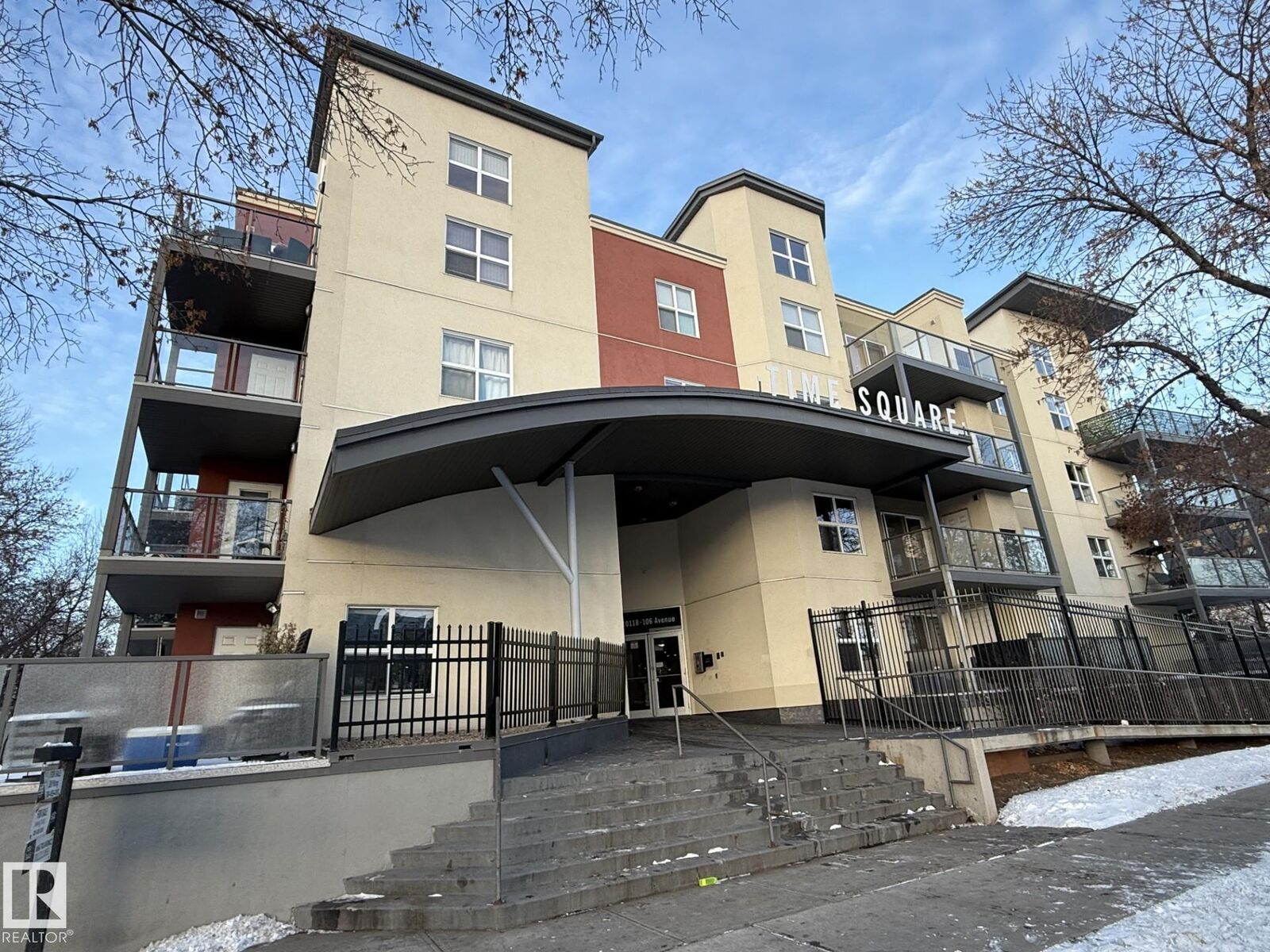 Property Photo: 10118 106 Avenue NW 303 AB T5H 0B8
