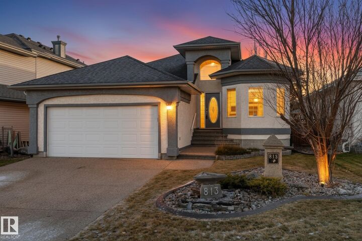 813 Proctor Wynd NW  Edmonton AB T5T 6H2 photo