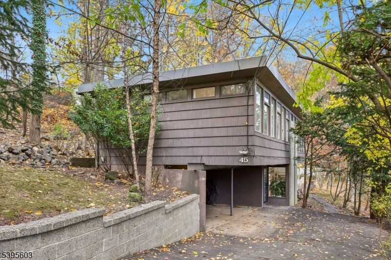 Property Photo: 45 Greenwood Ave NJ 07052