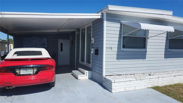 Property Photo: 1408 22nd Avenue W FL 34205