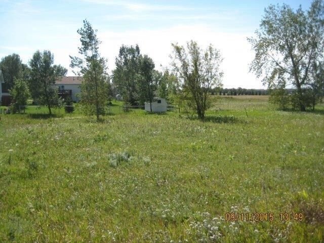 Property Photo: 916 & 918 26 1/2 Ave NW ND 58703