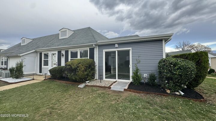 Property Photo:  146B Old Nassau Road  NJ 08831 