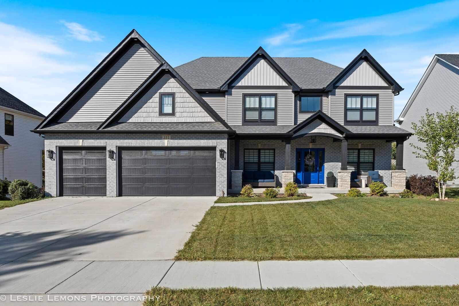 Property Photo:  315 White Pines Lane  IL 60543 