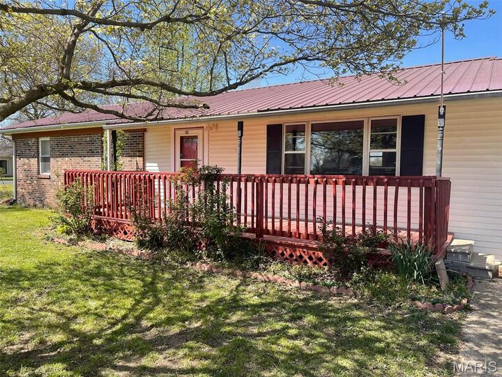 Property Photo:  100 Summit Street  MO 63867 