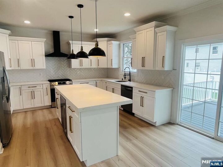 Property Photo:  599 Ash Avenue  NJ 07663 