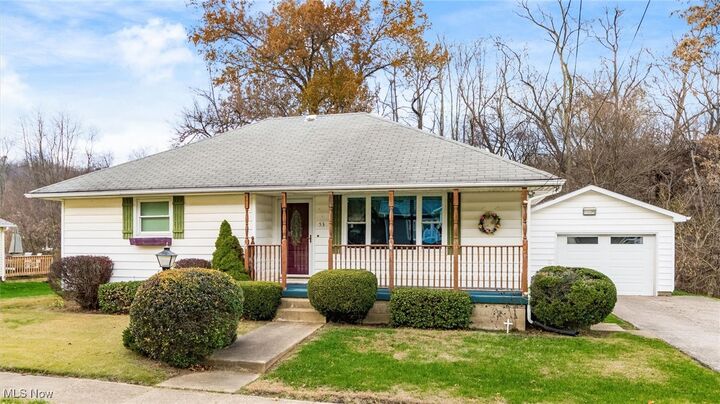 Property Photo:  53 W Dave Longaberger Avenue  OH 43821 