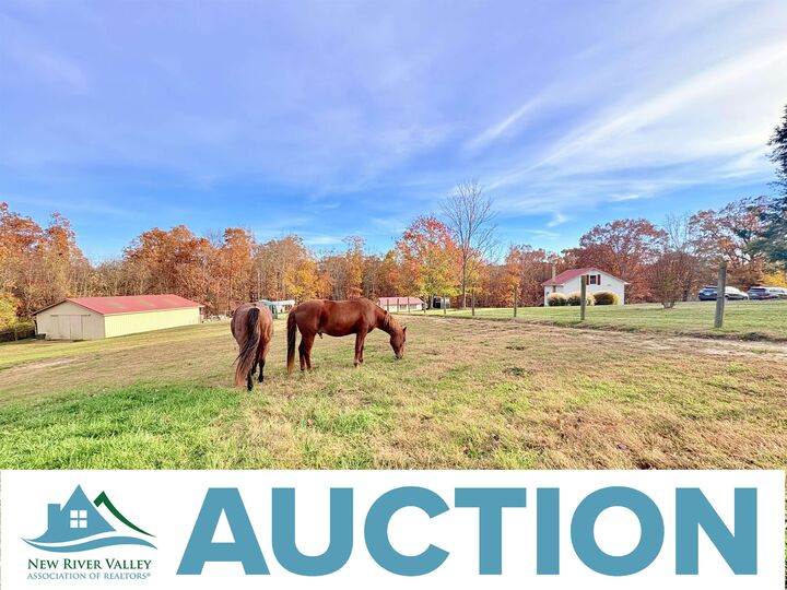 2740 Lantern Road  Radford VA 24141 photo