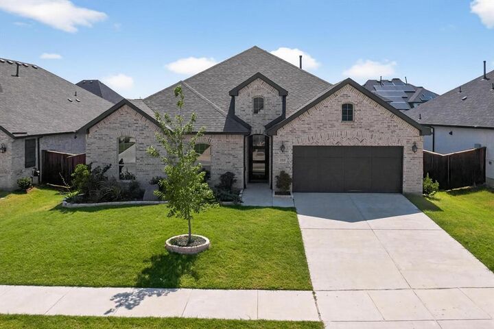 Property Photo:  1525 Wild Indigo Drive  TX 76063 
