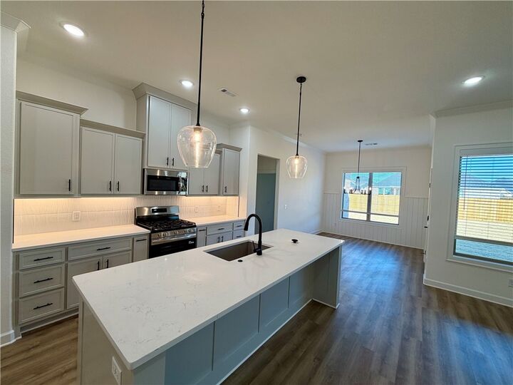 Property Photo: 1910 Farmer Street AR 72751