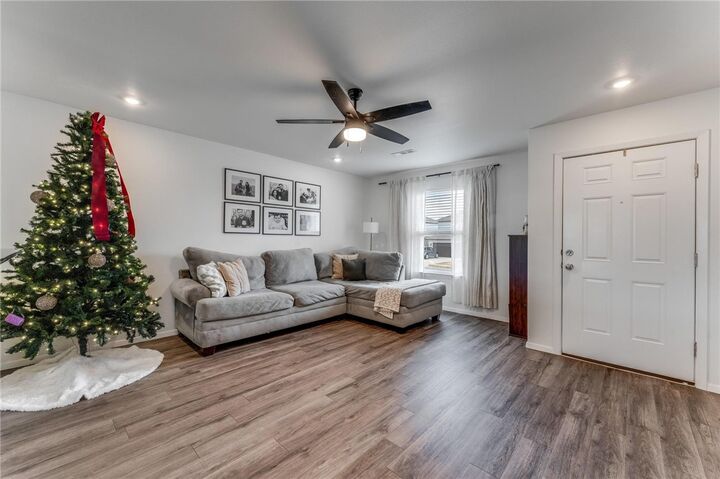 Property Photo: 3460 Red Tail Way AR 72730