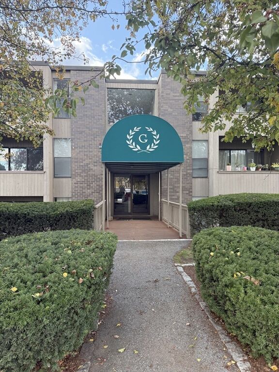 42 Shrewsbury Green Dr F  Shrewsbury MA 01545 photo