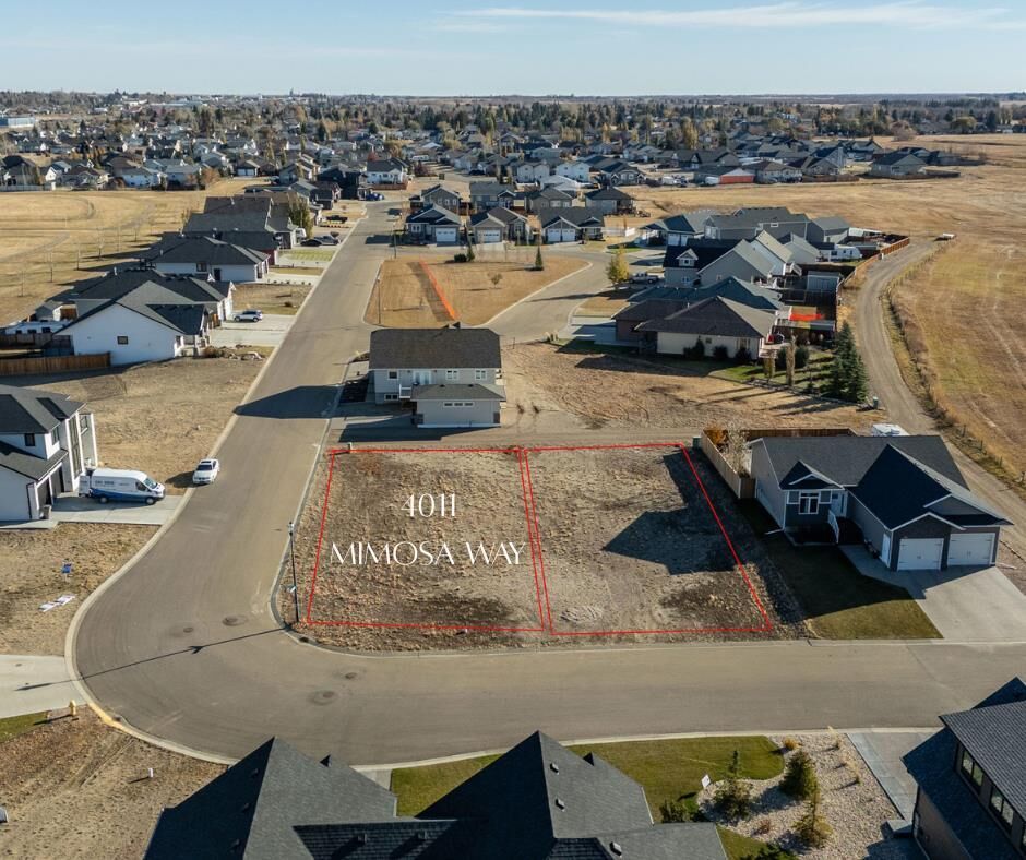 Property Photo: 4011 Mimosa Way AB T0C 2L2