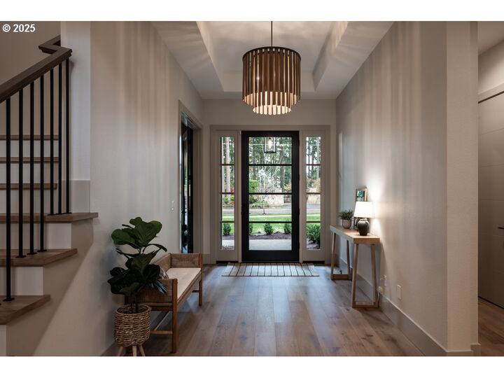 Property Photo: 1872 Palisades Terrace Dr OR 97034