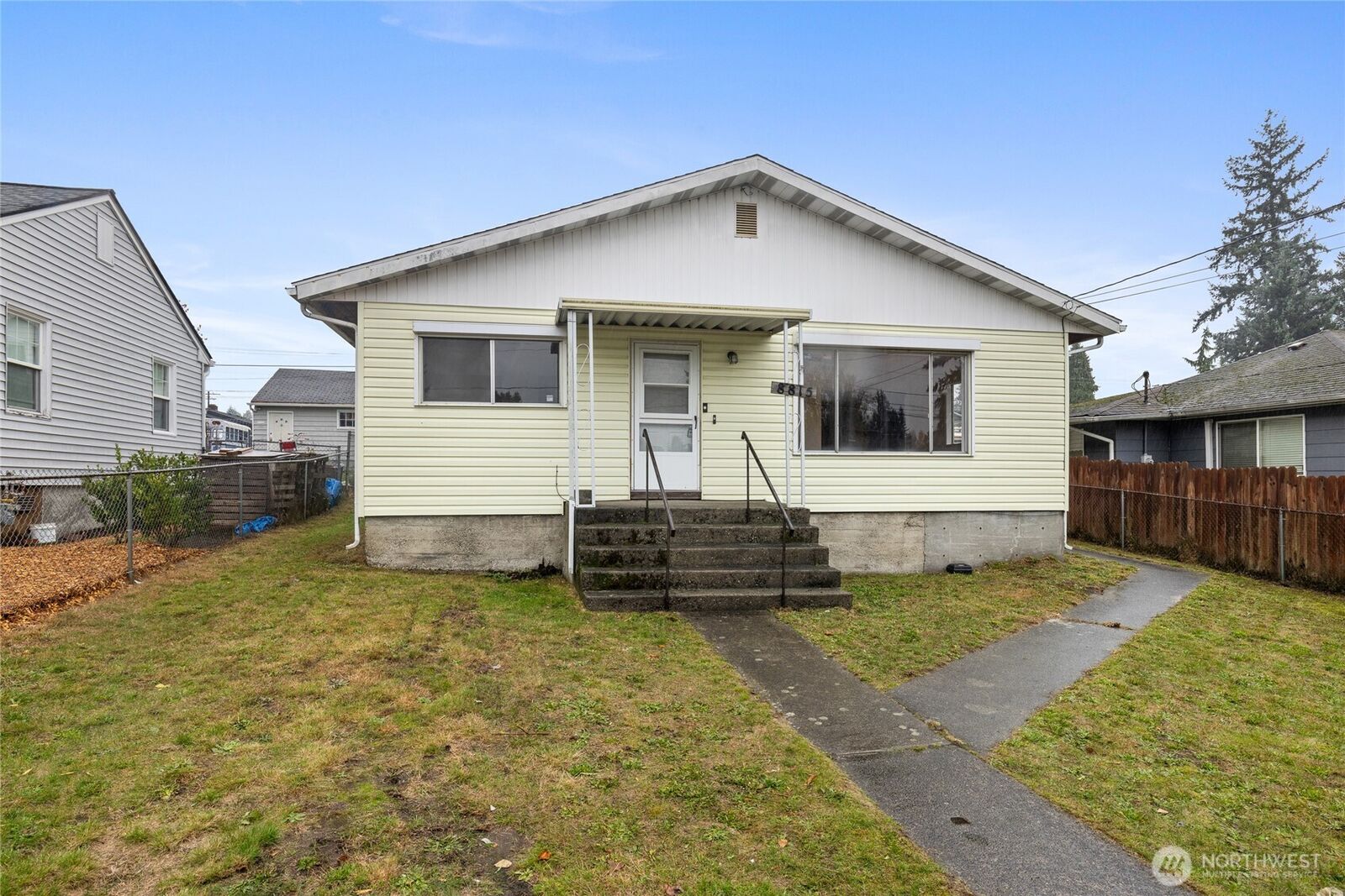 Property Photo: 8815 Yakima Avenue S WA 98444