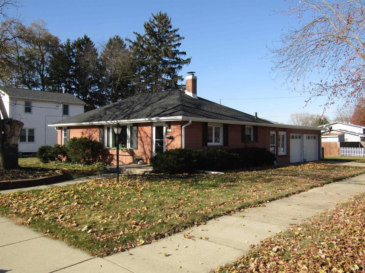 Property Photo:  873 Benton Avenue  WI 53545 