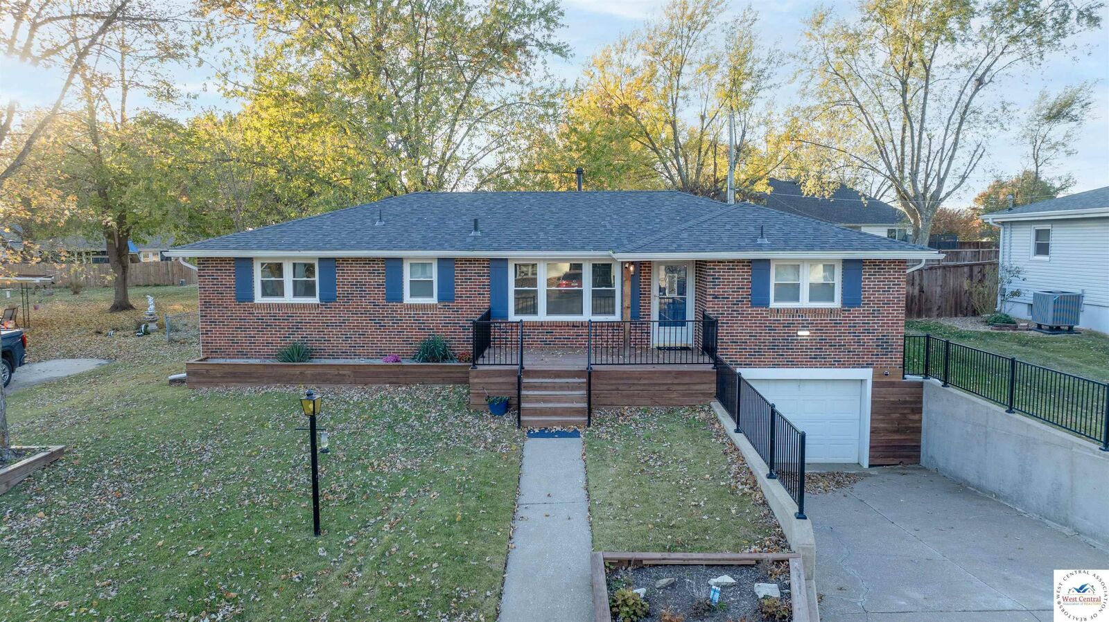 Property Photo:  2404 S Quincy  MO 65301 