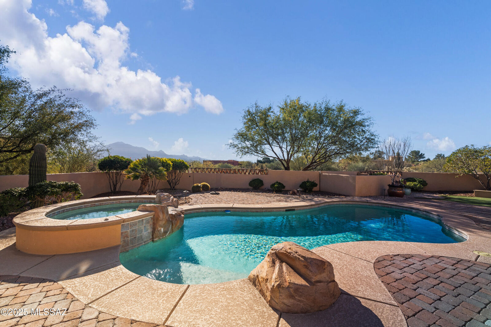 Property Photo: 655 W Placita Quieta AZ 85622