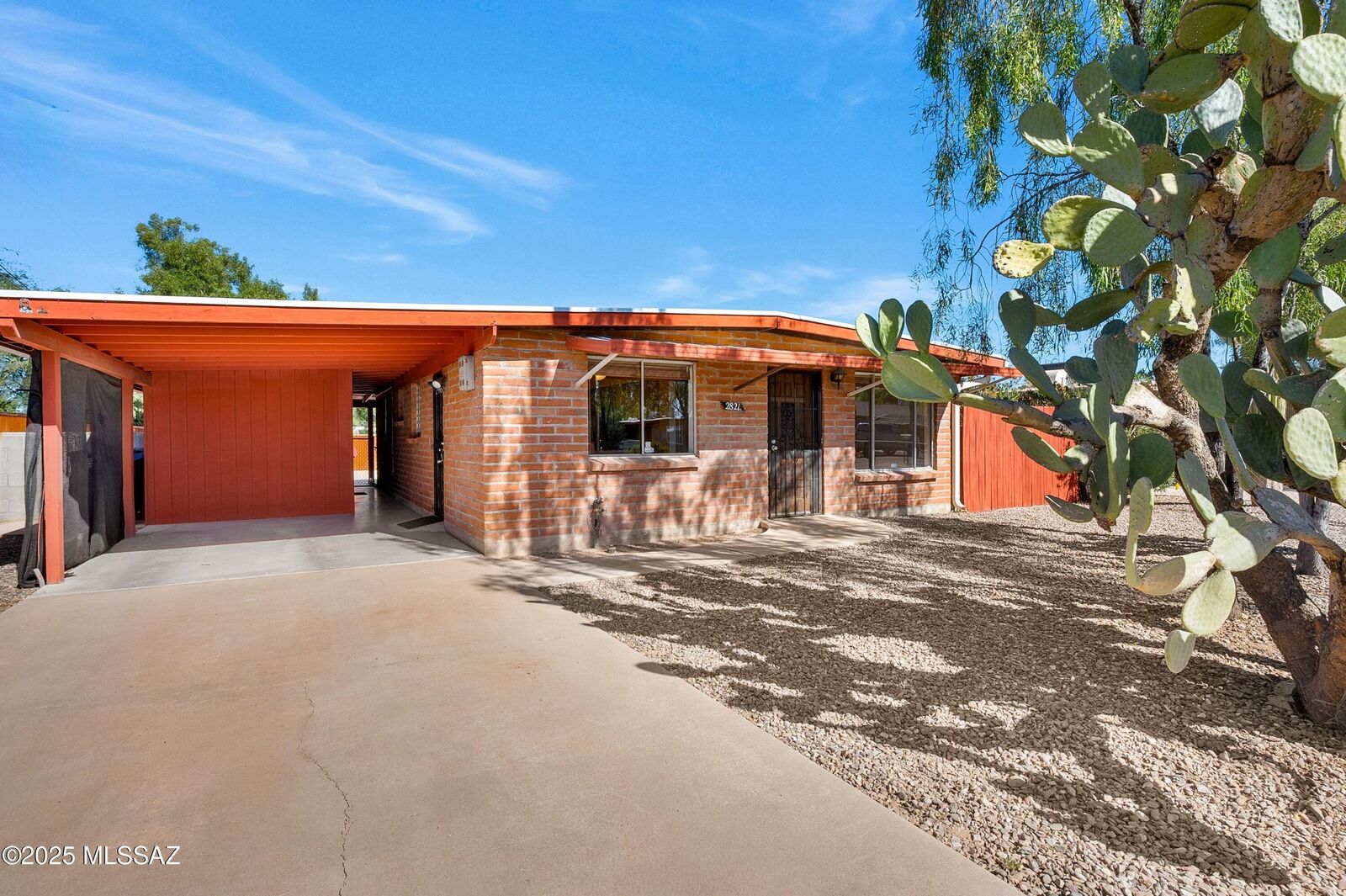 Property Photo:  2821 E Presidio Road  AZ 85716 