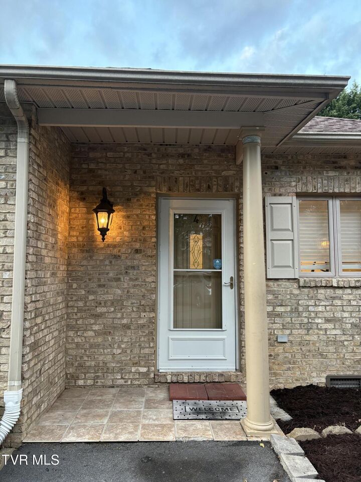 Property Photo: 176 South Austin Springs Road 4 TN 37601