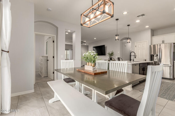 Property Photo:  1562 W Alder Road  AZ 85140 