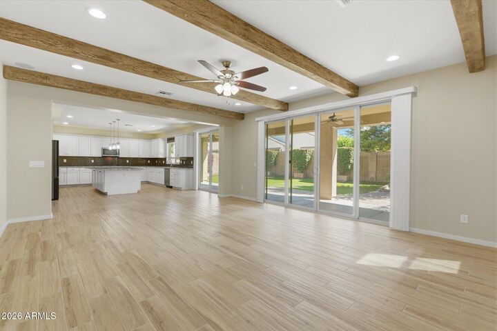 Property Photo:  2915 E Russell Street  AZ 85213 