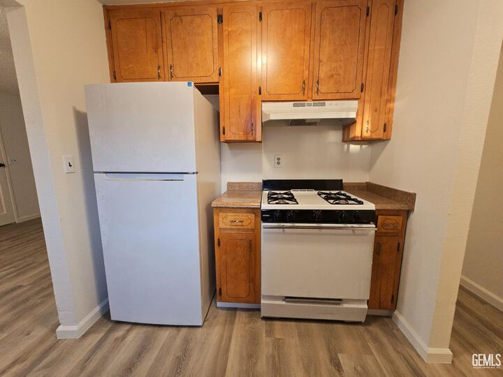 Property Photo: 1917 3rd Street CA 93280