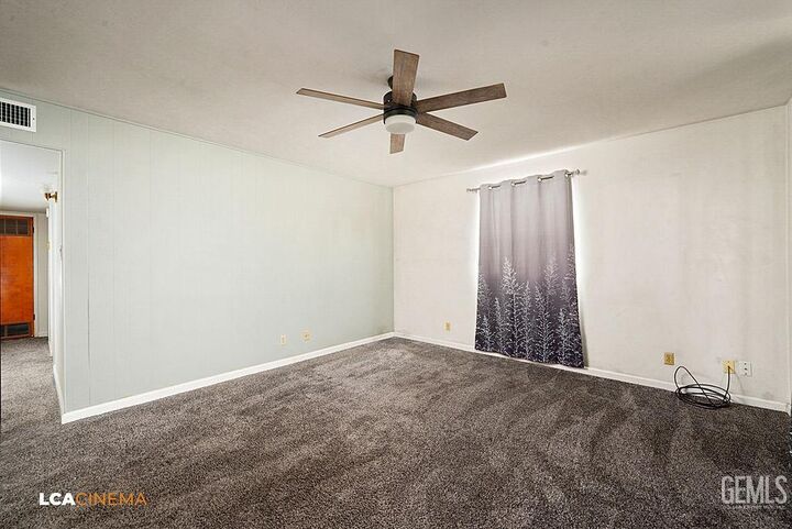Property Photo:  559 Olive Street  CA 93263 