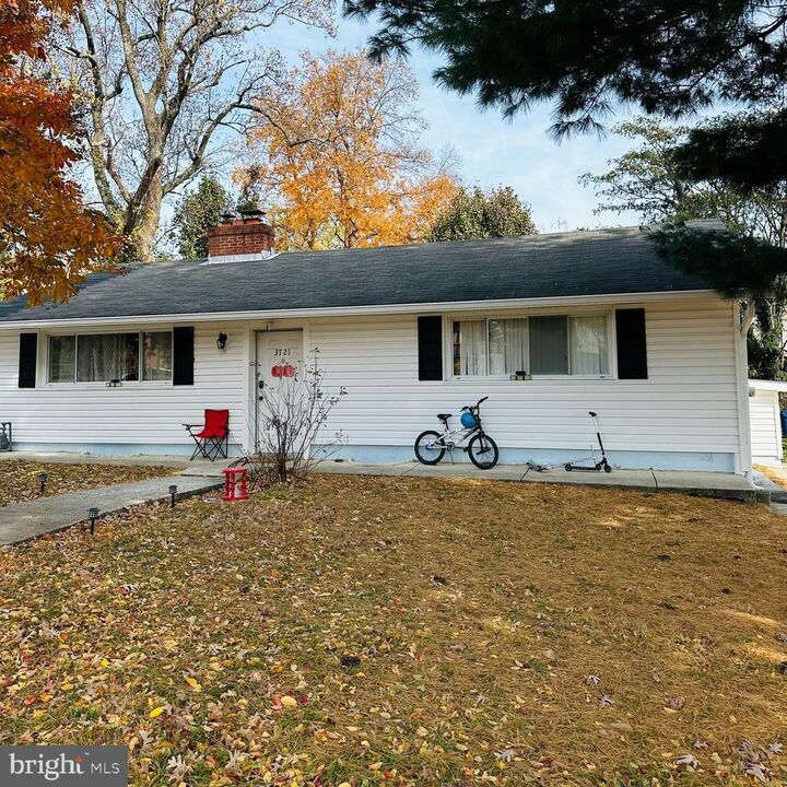 Property Photo: 3721 Munson Road VA 22041