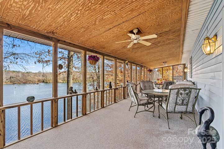 Property Photo: 6072 Lookout Heights Drive NC 28610