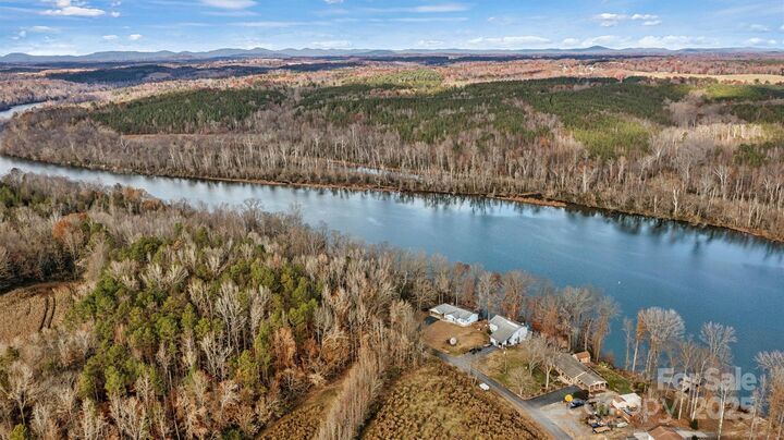 Property Photo:  6072 Lookout Heights Drive  NC 28610 