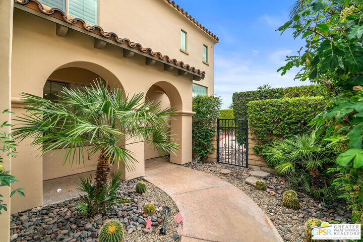 Property Photo: 1426 Yermo Dr CA 92262