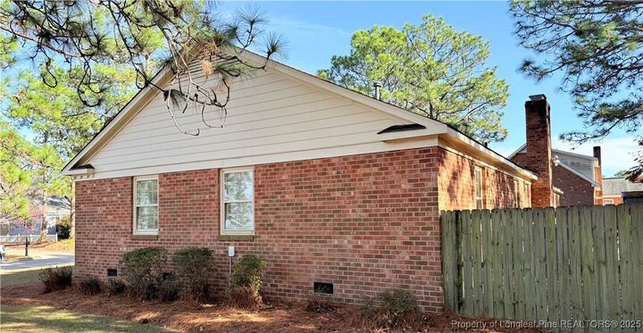 Property Photo:  2102 Clinchfield Drive  NC 28304 