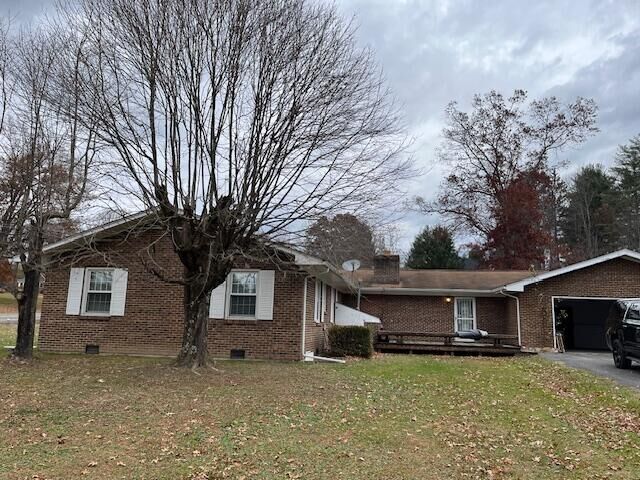 Property Photo:  1806 Webster Rd  WV 26651 
