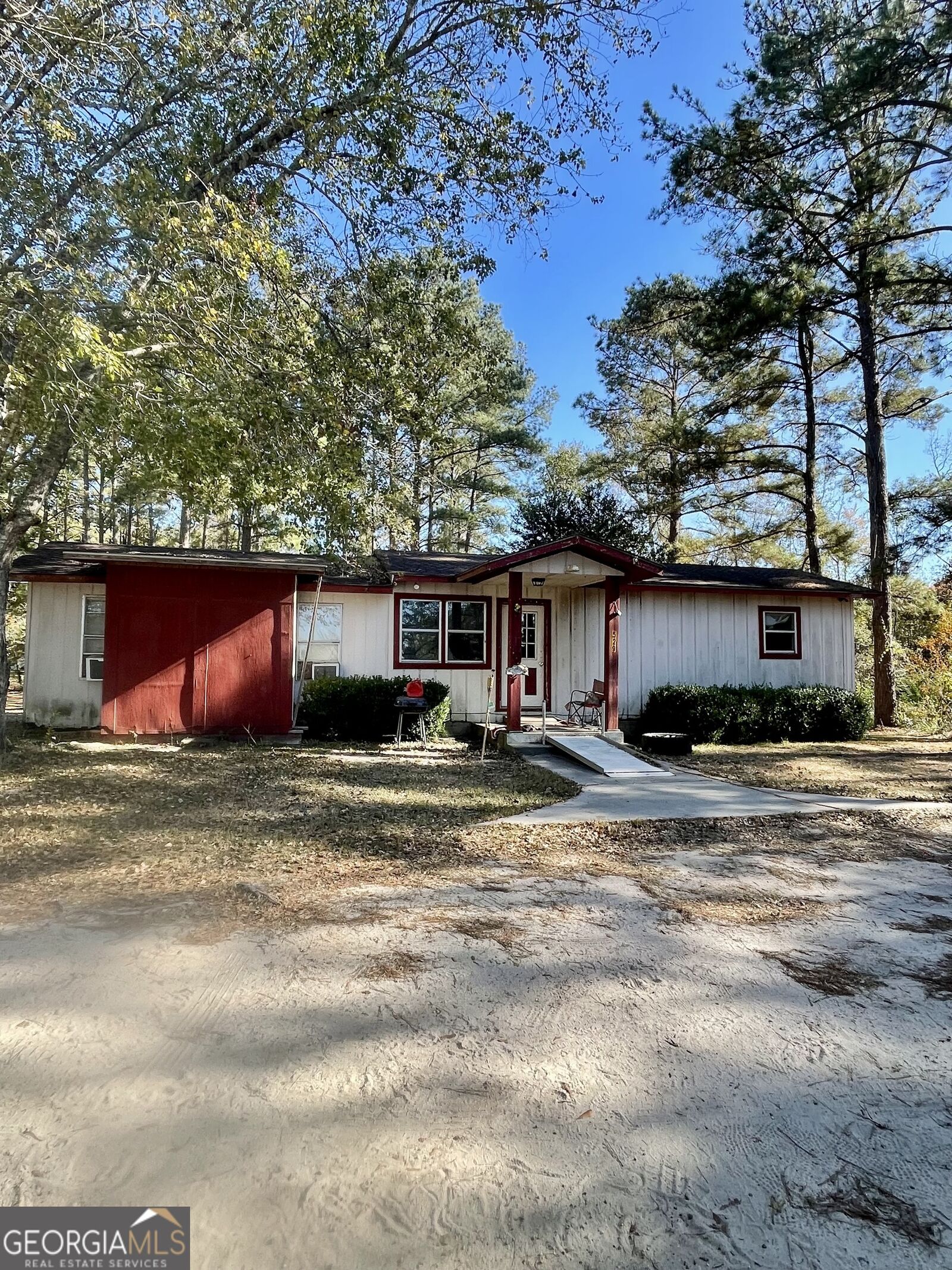 Property Photo: 529 Irish Lake Circle GA 31027