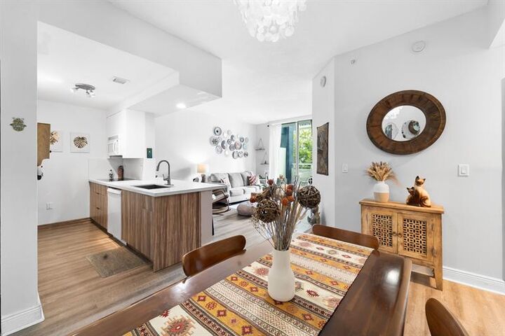 Property Photo:  275 NE 18 St 202  FL 33132 