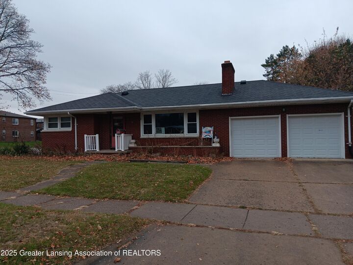 1007 N Foster Avenue  Lansing MI 48912 photo