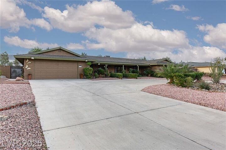 Property Photo: 3371 West Mardon Avenue NV 89139