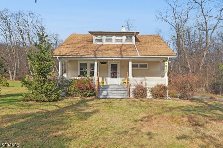 Property Photo:  1869 Washington Valley Rd  NJ 08836 