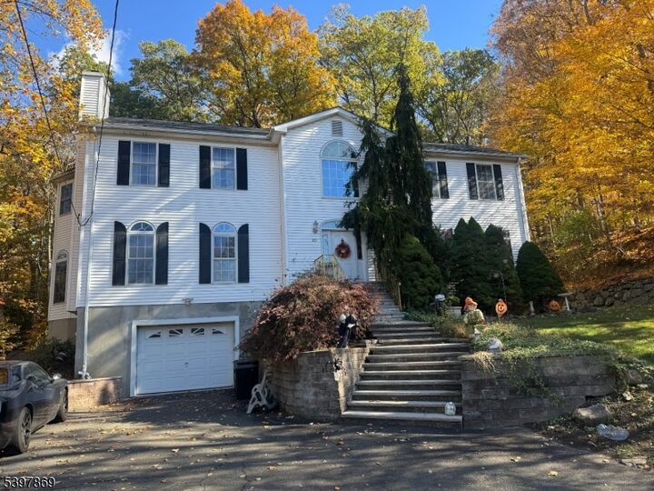 102 Garside Avenue  Wayne Twp. NJ 07470 photo