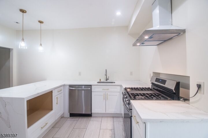 Property Photo: 187 Littleton Ave 1 NJ 07103
