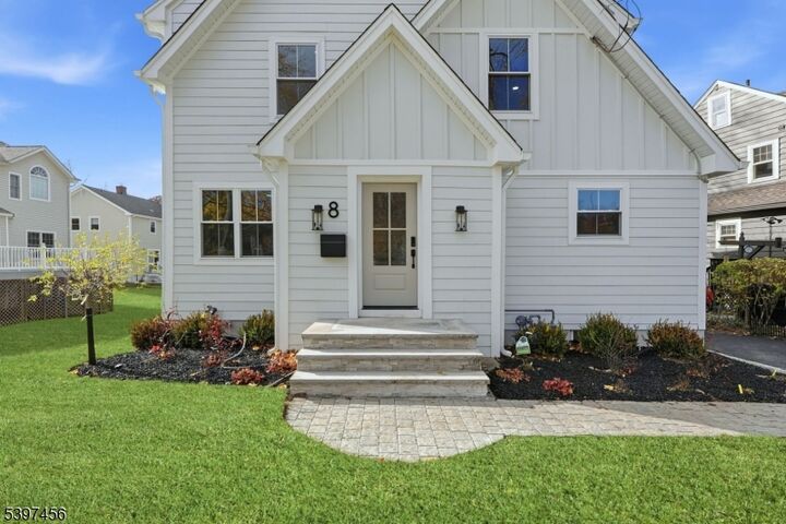 Property Photo: 8 Mountainview Rd NJ 07041