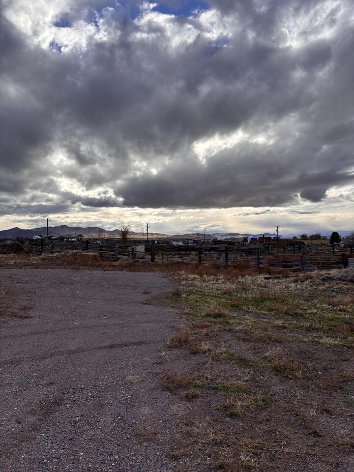 Property Photo: 485 S 200 W UT 84752