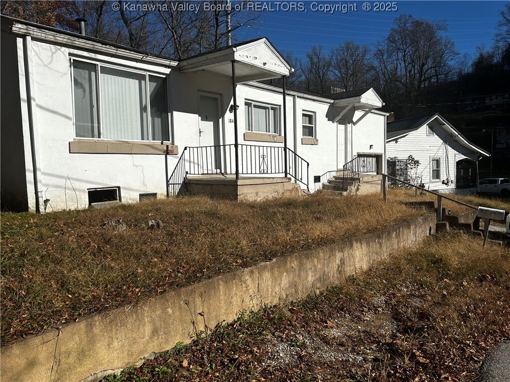 Property Photo:  1842 Oakridge Drive B  WV 25311 