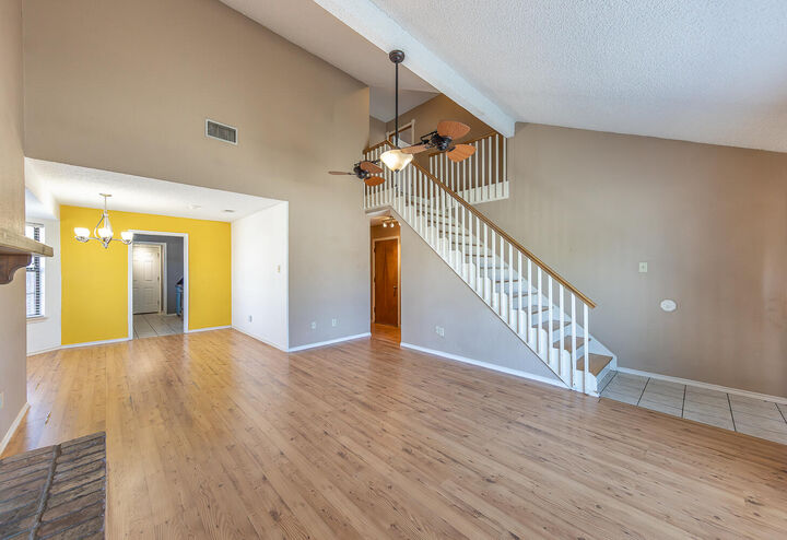Property Photo: 304 N Englewood Avenue TX 79416