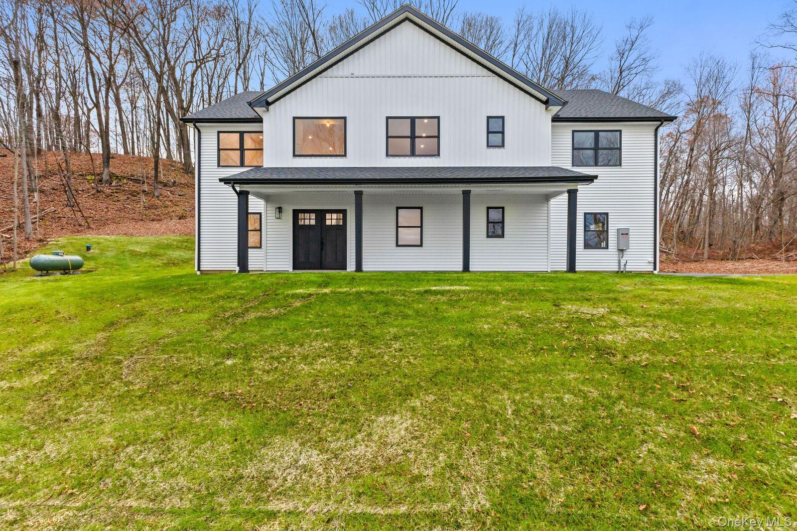 Property Photo:  14 Foxwood Terrace E  NY 12563 