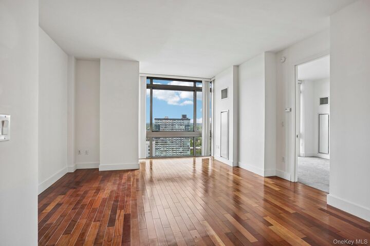 Property Photo:  175 Huguenot Street 2404  NY 10801 