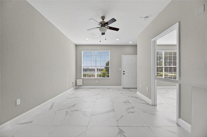 Property Photo:  9258 Lake Chase Island Way  FL 33626 