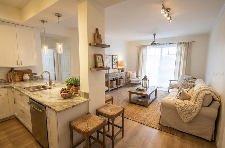 Property Photo: 1064 N Tamiami Trail 1435 FL 34236